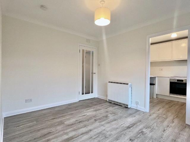 1 bedroom semi detached house to rent