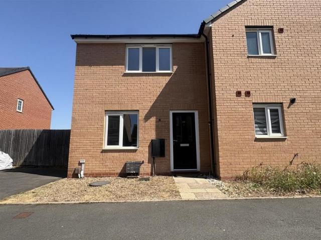 1 bedroom semi detached house to rent