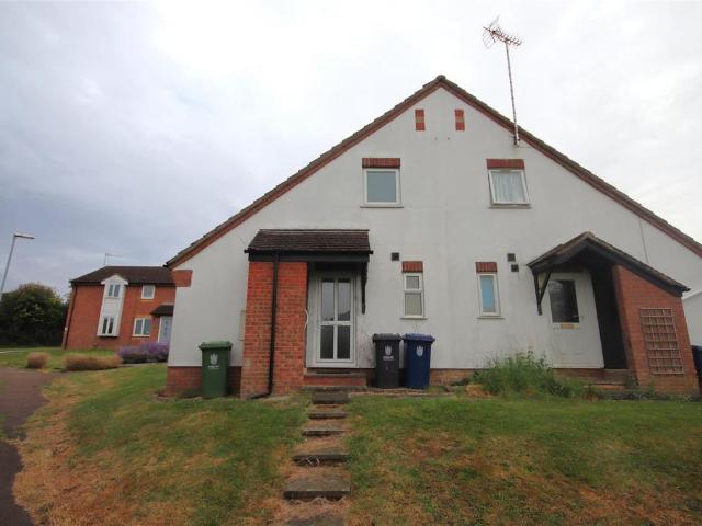 1 bedroom semi detached house to rent