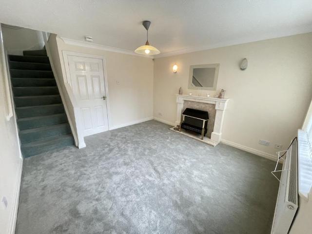1 bedroom semi detached house to rent