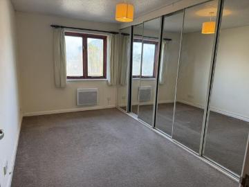 1 bedroom semi detached house to rent