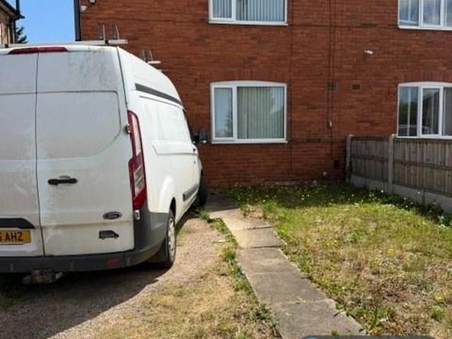 2 bedroom semi detached house to rent