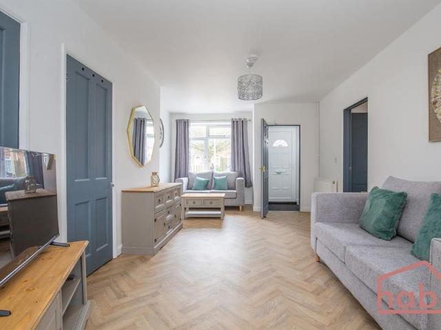 1 bedroom semi detached house to rent