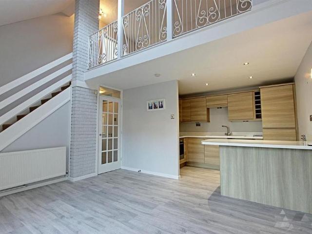 1 bedroom semi detached house to rent