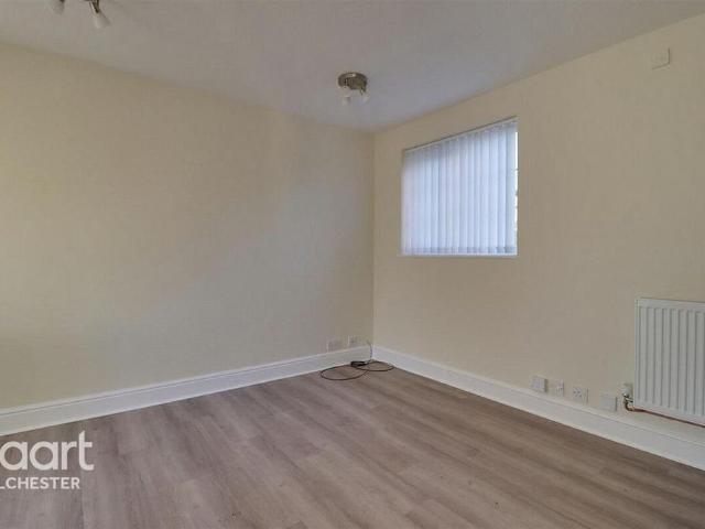 1 bedroom semi detached house to rent