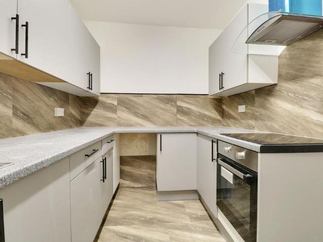 1 bedroom semi detached house to rent