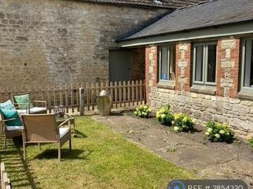 Swindon, Wiltshire county, Southdowns