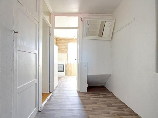 1 bedroom semi detached house to rent