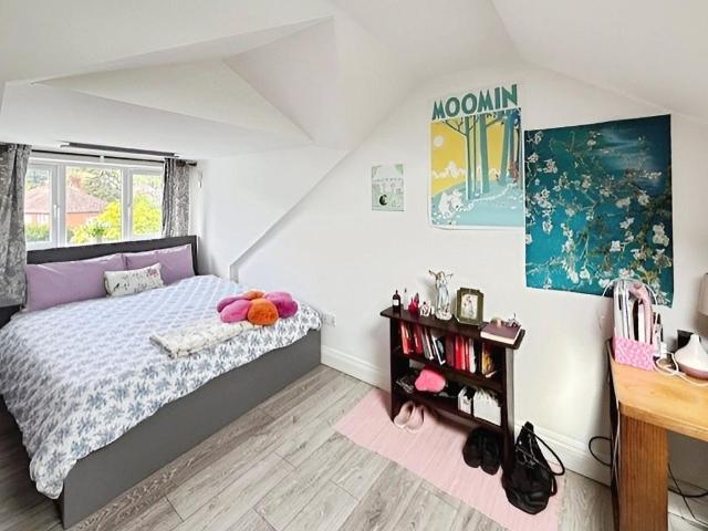 1 bedroom semi detached house to rent