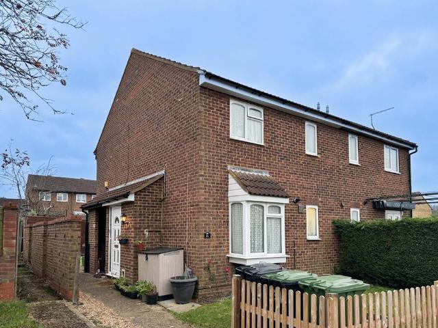 1 bedroom semi detached house to rent