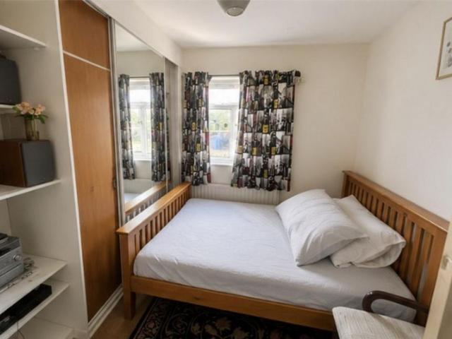 1 bedroom semi detached house to rent