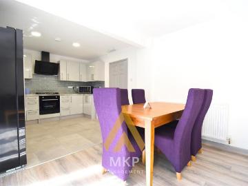 1 bedroom semi detached house to rent