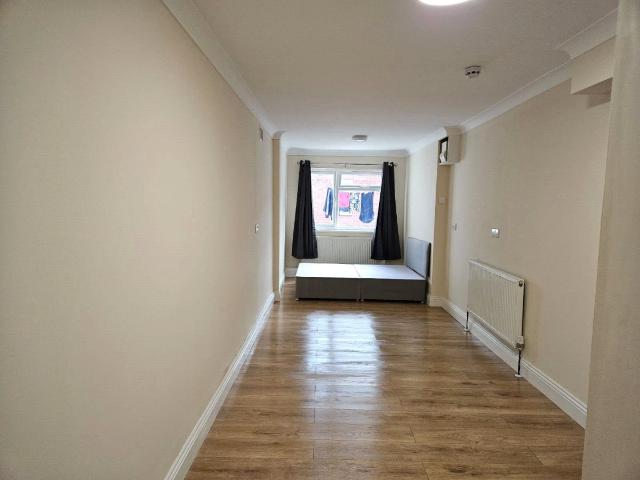 1 bedroom Semi detached house to rent