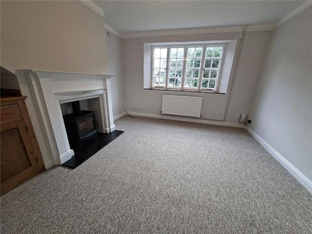 1 bedroom semi detached house to rent
