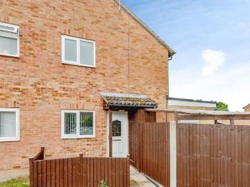 1 bedroom semi detached house for sale