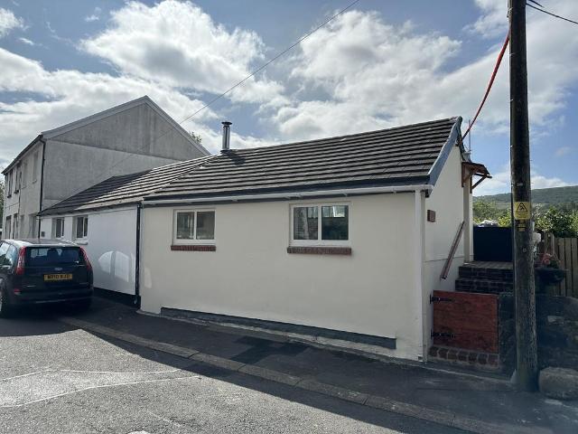 1 bedroom semi detached house for sale
