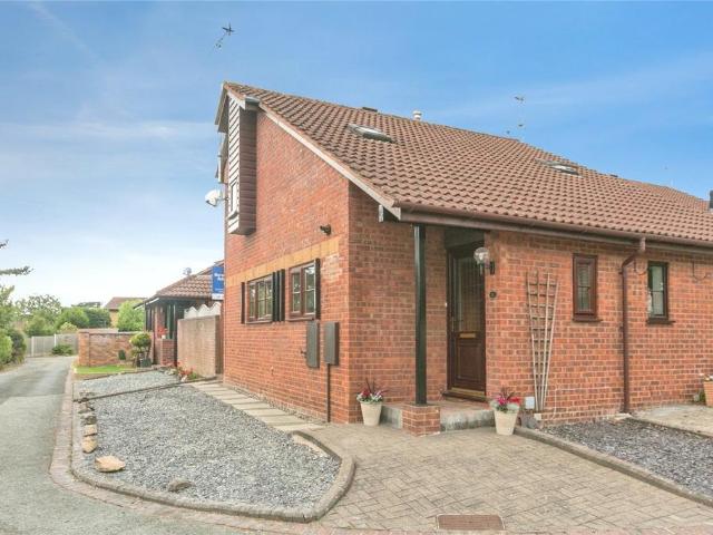 1 bedroom semi detached house for sale