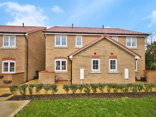 1 bedroom semi detached house for sale