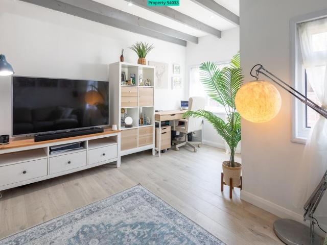 1 bedroom semi detached house for sale
