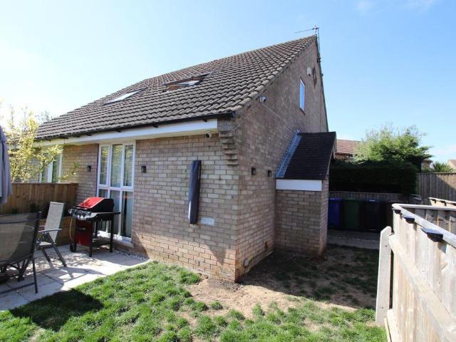 1 bedroom semi detached house for sale