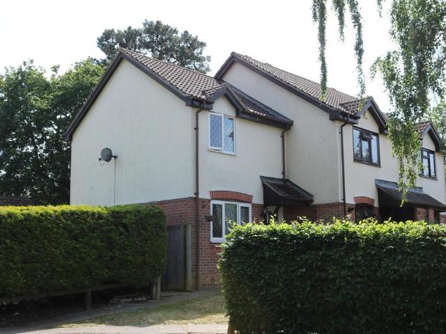 1 bedroom semi detached house for sale