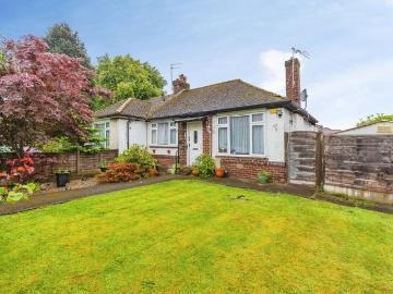 1 bedroom bungalow for sale