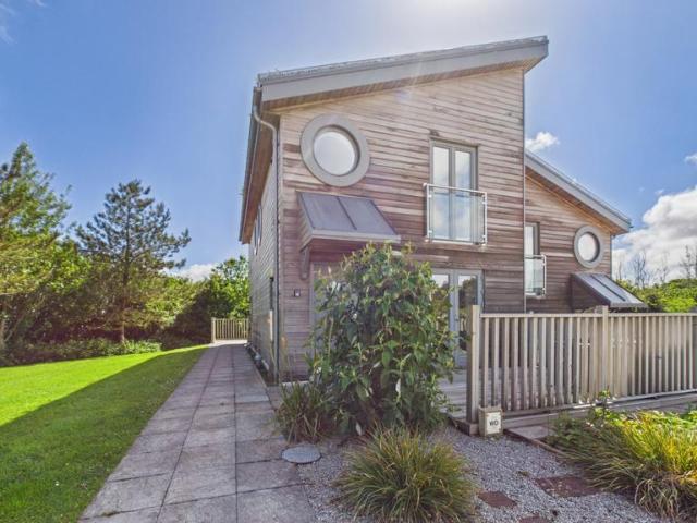 1 bedroom semi detached house for sale
