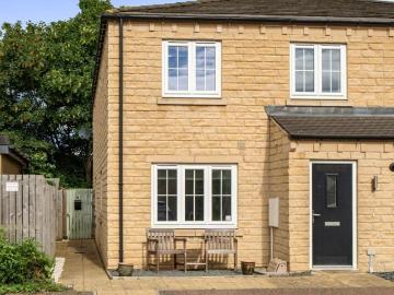 1 bedroom semi detached house for sale