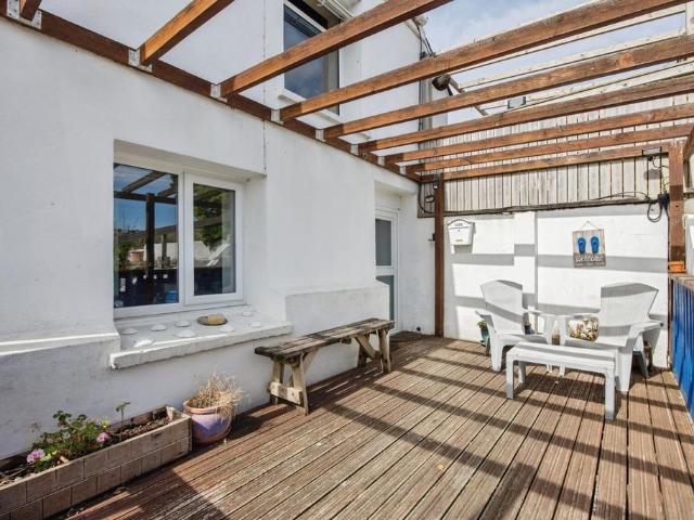 1 bedroom semi detached house for sale