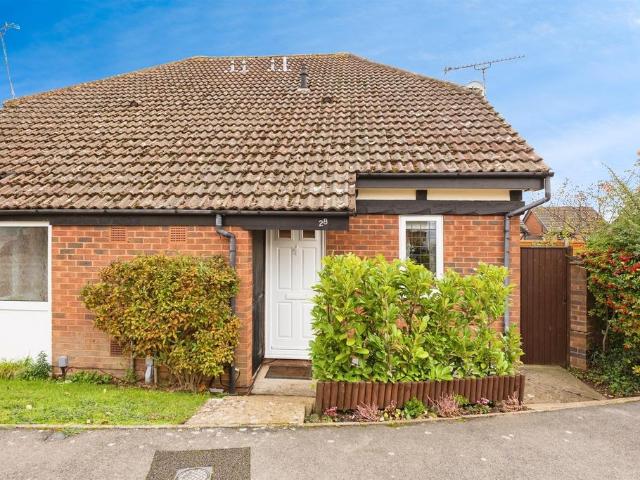 1 bedroom semi detached house for sale