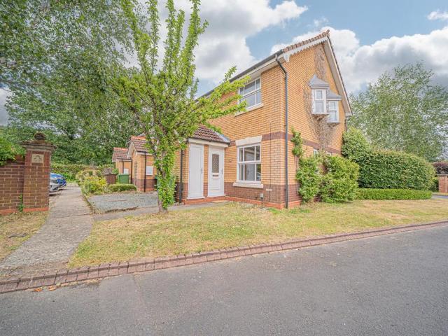 1 bedroom semi detached house for sale