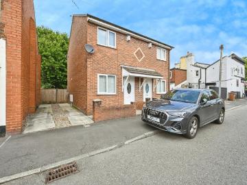 1 bedroom semi detached house for sale