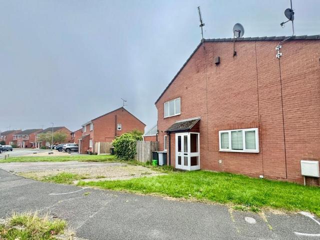 1 bedroom semi detached house for sale