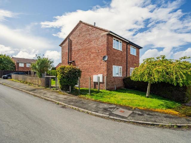 1 bedroom semi detached house for sale