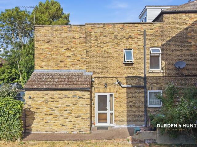 1 bedroom semi detached house for sale