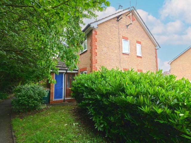 1 bedroom semi detached house for sale