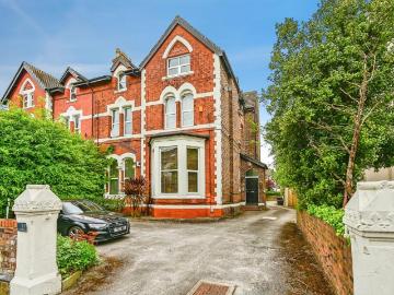 1 bedroom flat for sale