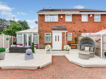 1 bedroom semi detached house for sale
