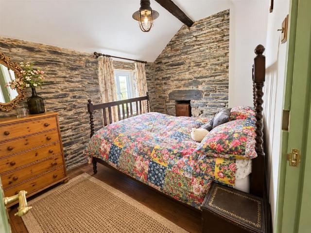 1 bedroom semi detached house for sale
