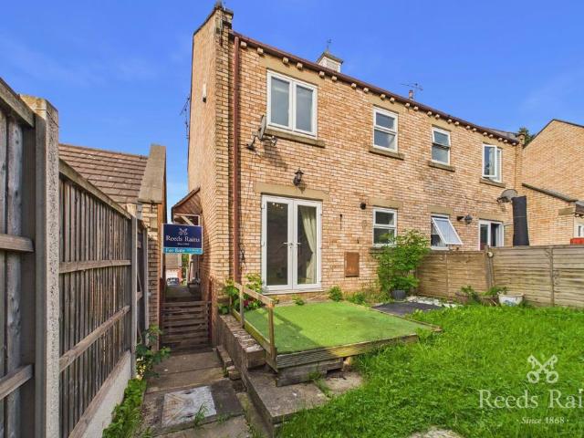1 bedroom semi detached house for sale