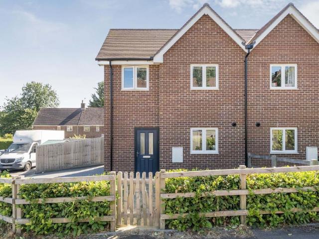 1 bedroom semi detached house for sale