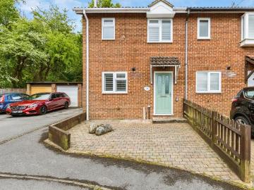 1 bedroom semi detached house for sale