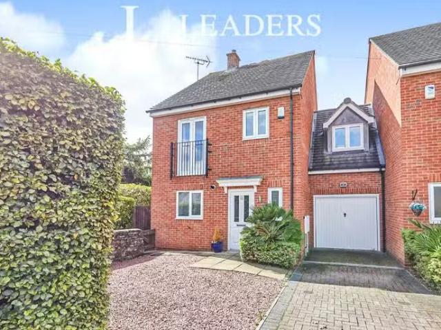 1 bedroom semi detached house for rent in Windmill Lane, Belpe.