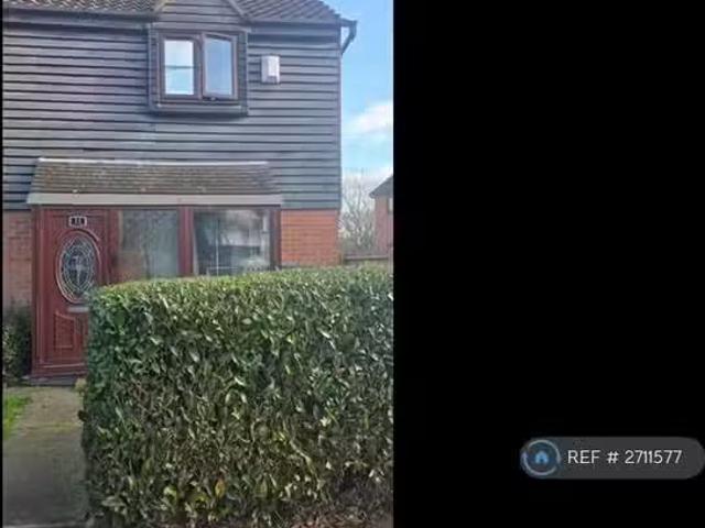 1 bedroom semi detached house for rent in Colyers Reach, Chelm.