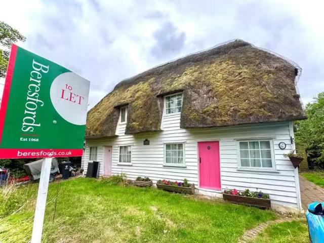 1 bedroom semi detached house for rent in Colchester Road, Elm.
