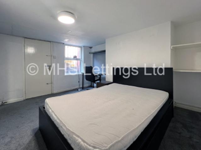 1 Bedroom Shared House for rent in Burchett Grove, LS6 from £511pcm inc Gas, Elec, Water, TV Licence & Wi Fi | MHS Lettings