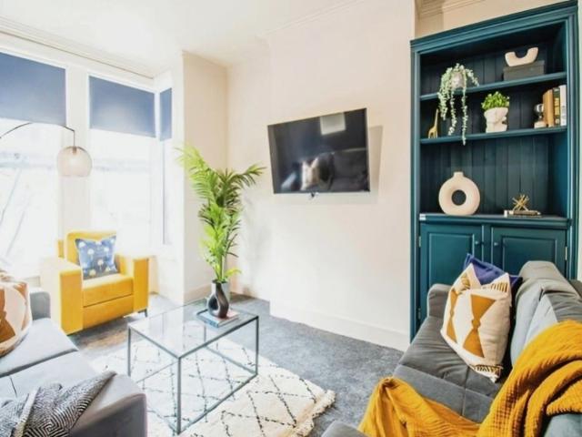 1 bedroom sharedaccommodation to rent