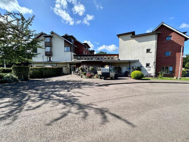 1 bedroom sheltered housing for sale