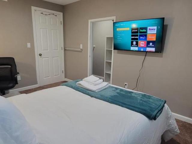 1 bedroom, Shoreline WA 98133 LS105523079