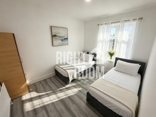 1 bedroom Single room to let Single Room to Rent, Rosslyn Crescent, HA1 2SA
